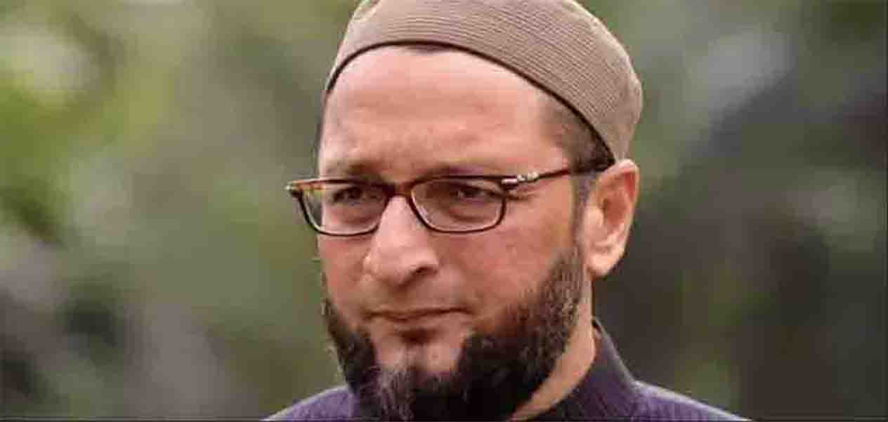 https://www.hindi.awazthevoice.in/upload/news/171716198718_Asaduddin_Salahuddin_Owaisi_Family_politics_of_Muslims_within_the_ambit_of_the_Constitution_1.jpg