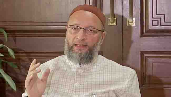 https://www.hindi.awazthevoice.in/upload/news/171716205418_Asaduddin_Salahuddin_Owaisi_Family_politics_of_Muslims_within_the_ambit_of_the_Constitution_3.jpg