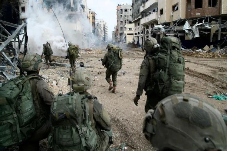 Israeli army airstrike on school in Gaza, 30 killed