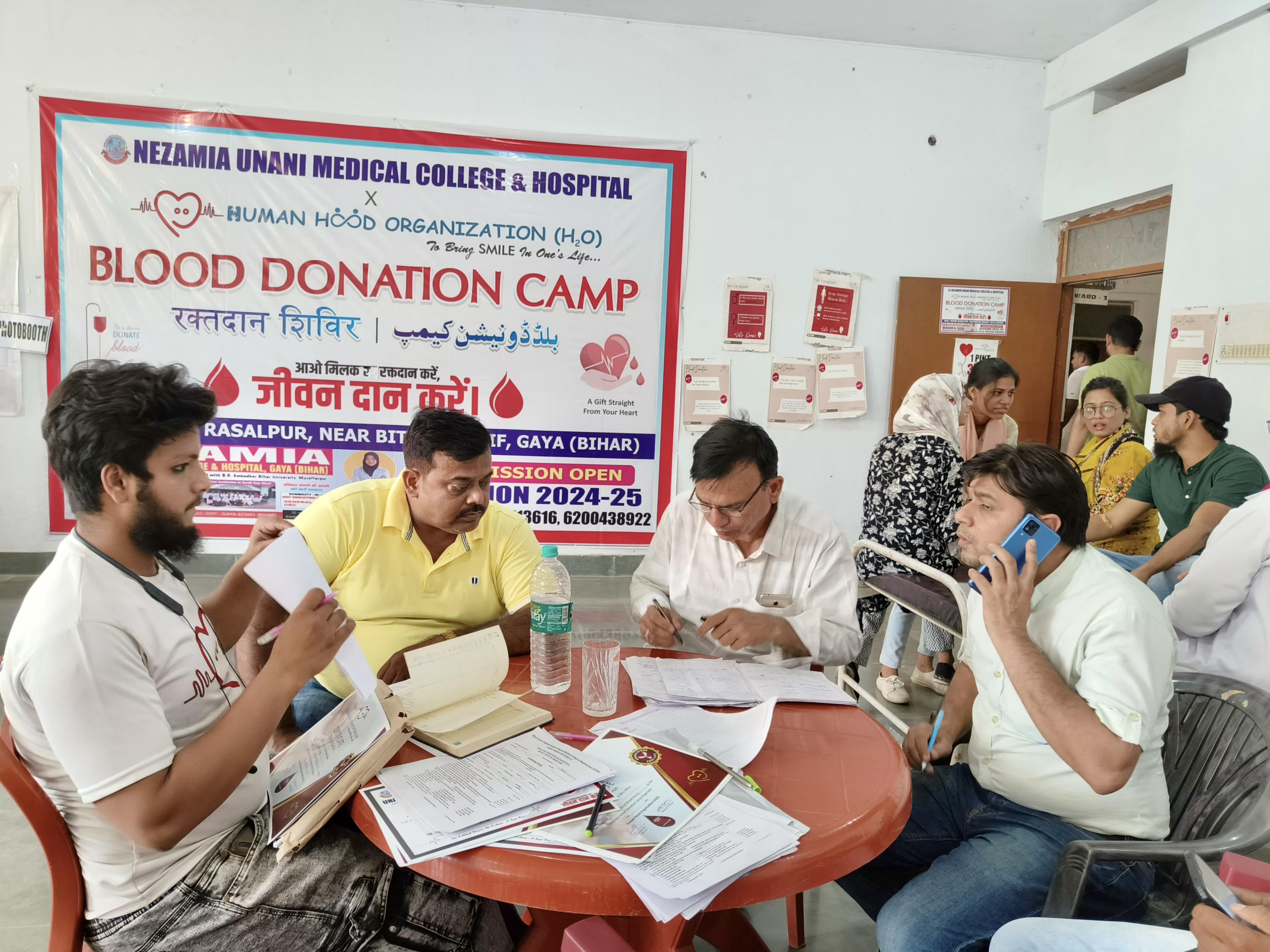 https://www.hindi.awazthevoice.in/upload/news/171828746027_Muslim_blood_donors_of_Bihar_are_always_ready_to_donate_blood_5.jpg