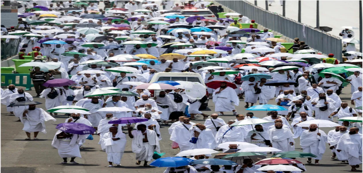 Hajj 2024: Amid 43 degree temperature, a huge crowd of Hajj pilgrims gathered in Mina