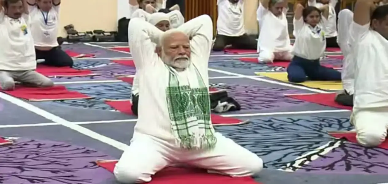 Prime Minister Modi led the International Day in Srinagar, said- Yoga is setting new records in the world
