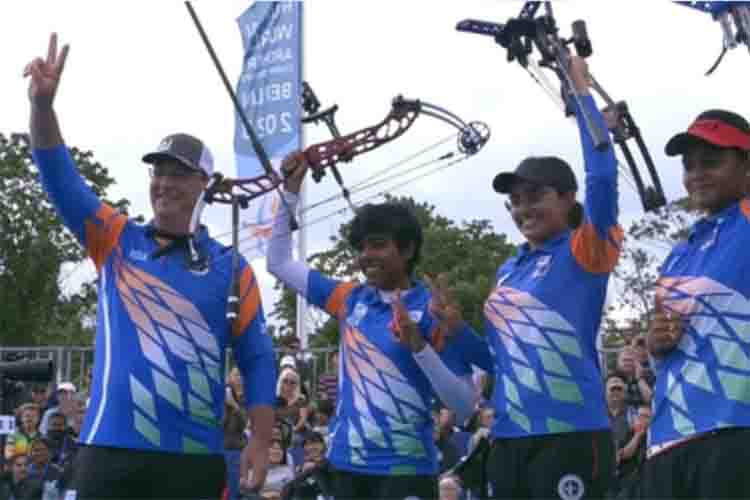 Indian women's compound team scores hat-trick of gold medals