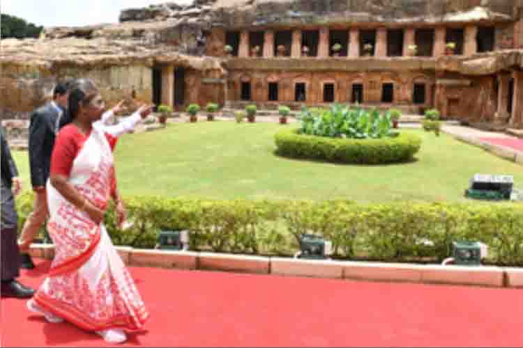 Draupadi Murmu visit Jain caves located on Udayagiri hill 
