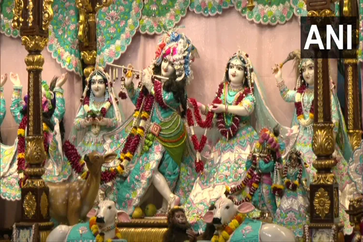 Devotees gathered to celebrate Shri Krishna Janmashtami, temples decorated