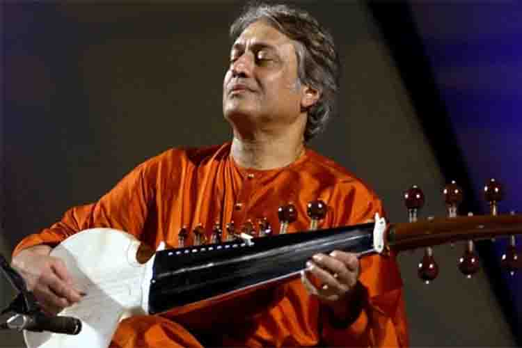  Ustad Amjad Ali Khan