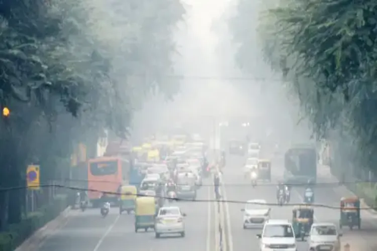 AQI in Delhi drops to 226, breathing problems