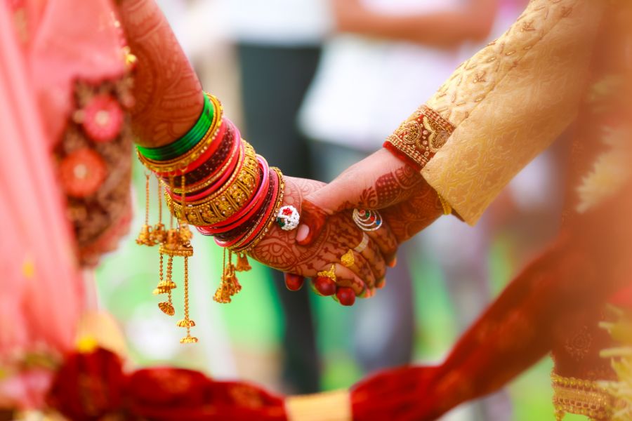 https://www.hindi.awazthevoice.in/upload/news/173211072120_Indian_marriage_industry's_turnover_is_more_than_Delhi's_annual_budget_5.jpg