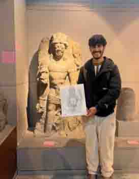 https://www.hindi.awazthevoice.in/upload/news/173271168616_Rare_manuscripts_displayed_during_World_Heritage_Week_in_Srinagar_4.jpg