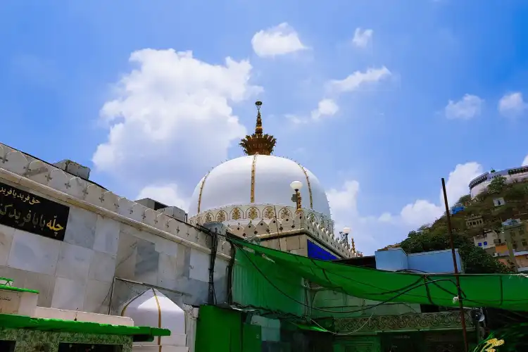  Ajmer Dargah 