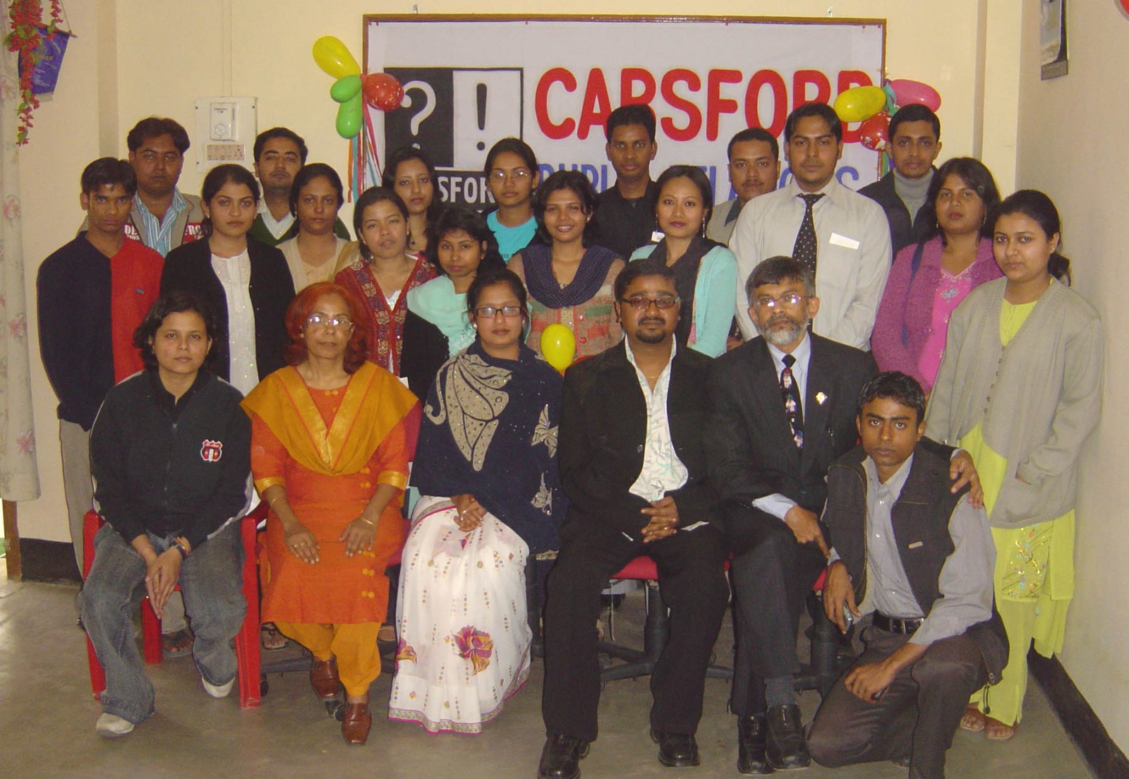 https://www.hindi.awazthevoice.in/upload/news/173306957920_Personnel_of_CABSFORD,_the_first_PR_agency_of_North_East_India_with_Laskar_and_visiting_guests..jpg