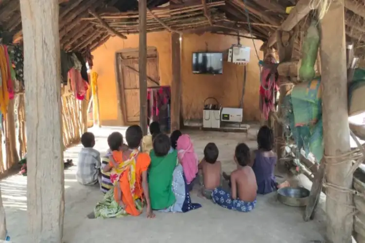 78 years after independence, Doordarshan's voice resonated for the first time in the Maoist remote village Poorvarti