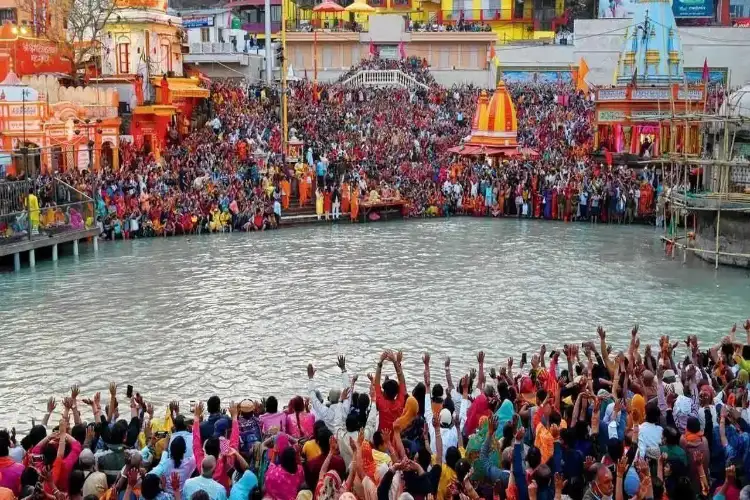 Maha Kumbh 2025 will create 12 lakh temporary jobs, more than 8 lakh workers will benefit