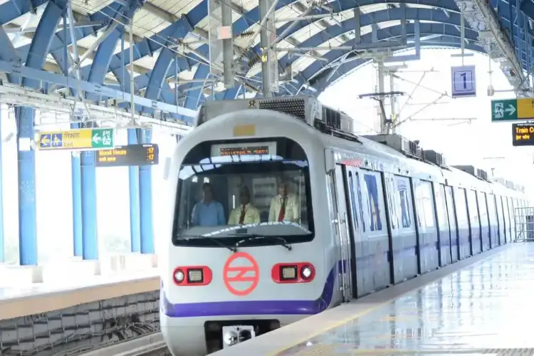 News of increase in Delhi Metro fare is false, DMRC issued clarification
