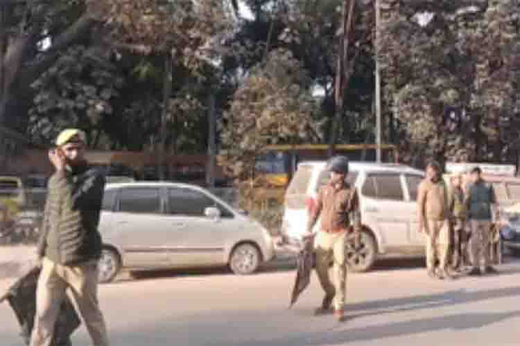 SP leader Manish Jagan arrested, police on strict vigil near SP chief's house