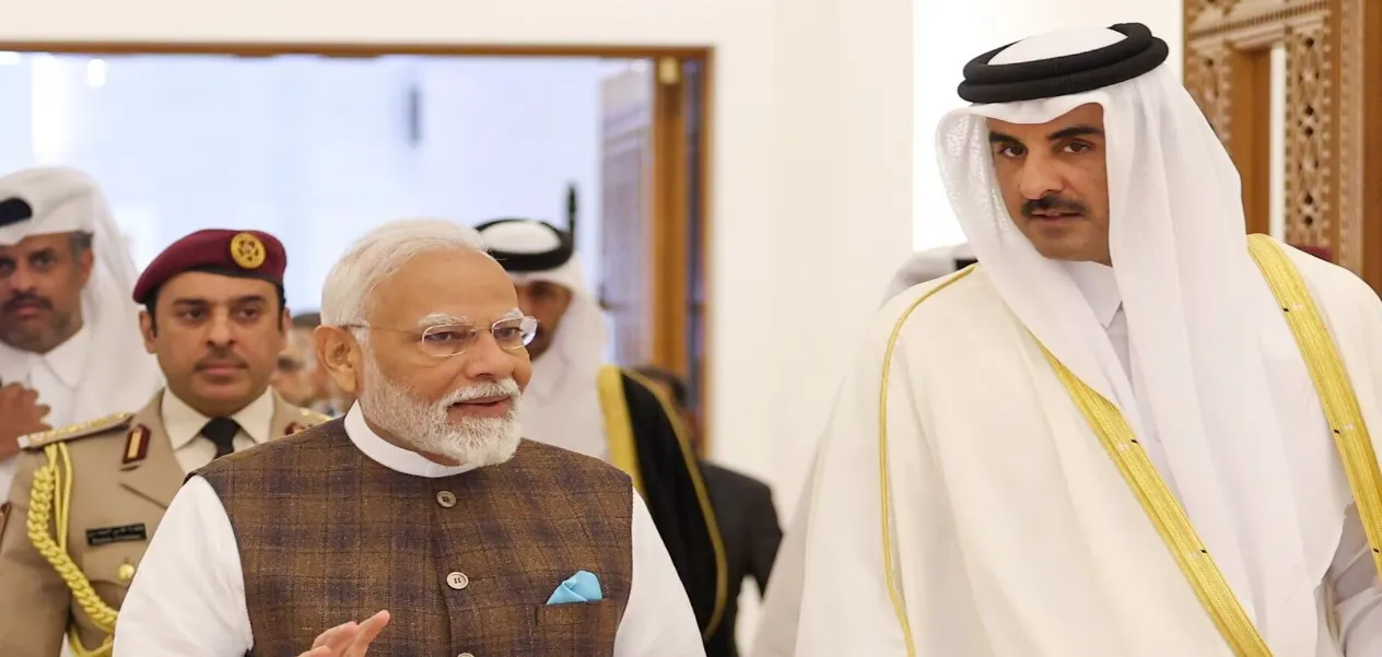 Narendra Modi and Sheikh Tamim bin Hamad Al Thani 