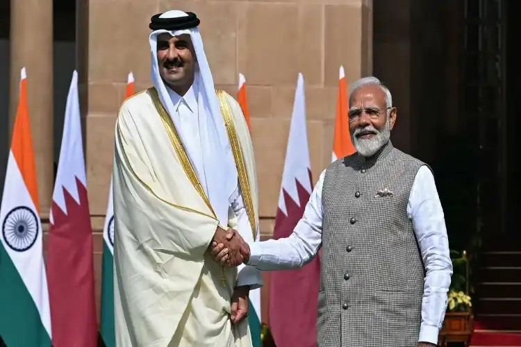 Delhi: PM Modi holds bilateral meeting with Amir of Qatar