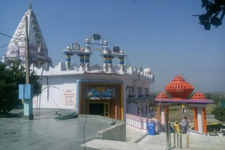 Mahashivratri: Devotees are reaching Kathgarh Mahadev temple for darshan, know the secret of the ancient temple