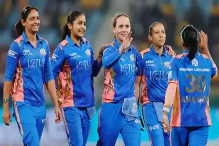 WPL 2025: All-rounder Mathews helps Mumbai Indians beat UP Warriors by six wickets