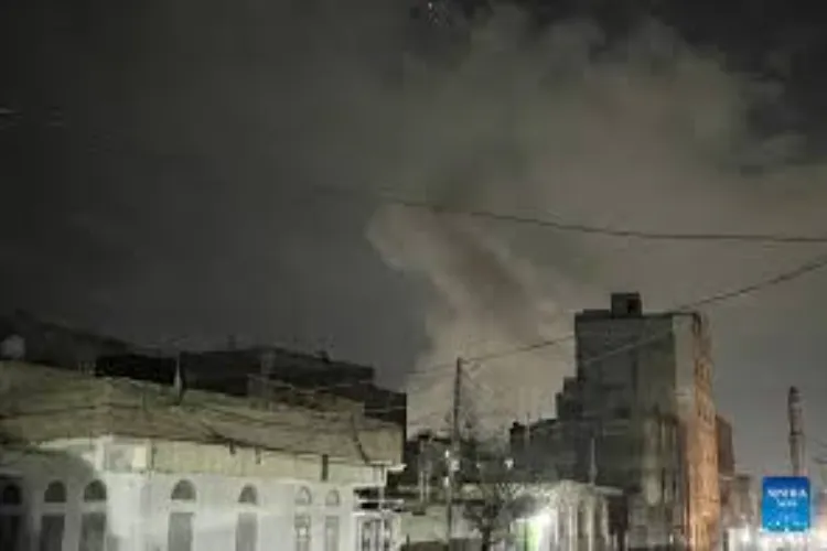 US airstrikes on Houthi targets in Yemen kill 13