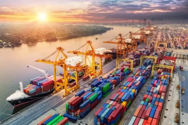 India's merchandise trade deficit will be under preasure in fiscal 26, services sector to provide respite: Crisil