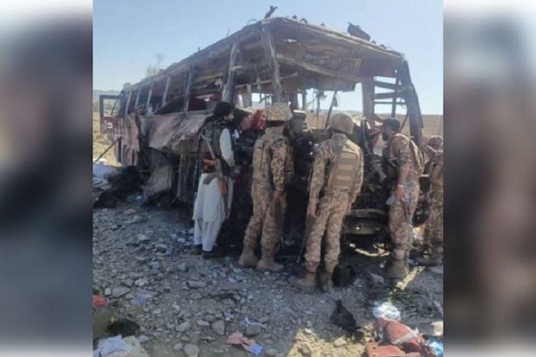 Pakistan: Baloch Mujahideen attack army convoy, five soldiers killed, 12 injured