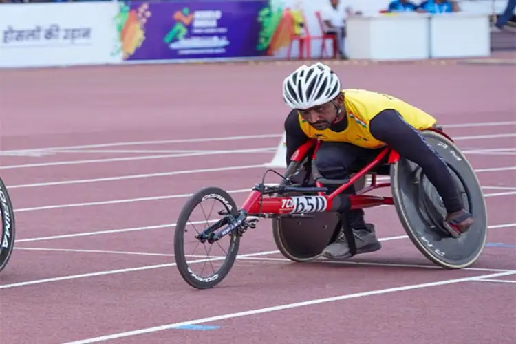 MS Dhoni fan Ramesh Shanmugam hopes he will perform like his idol in para athletics