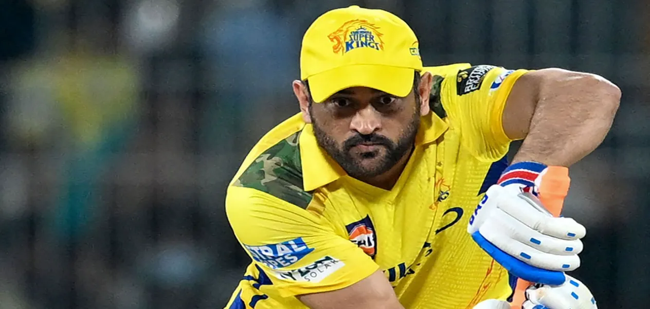 Big question on Dhoni's batting: Does Mahi now play explosive innings only in times of defeat?