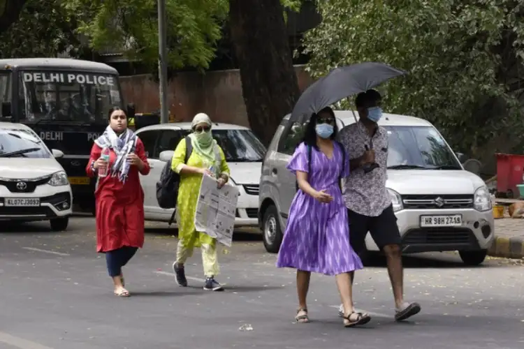 IMD issues yellow alert for Delhi, red alert for Gujarat as heat intensifies across states