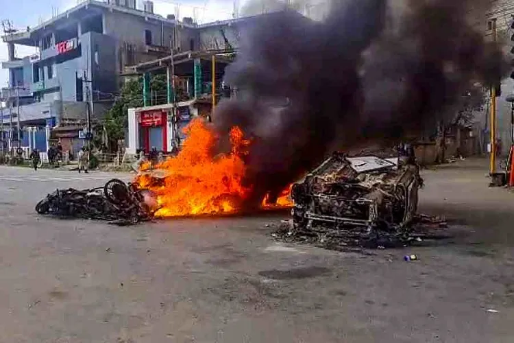 Violent protests in Lilong, Manipur over Waqf Amendment Act, security tightened/ file photo