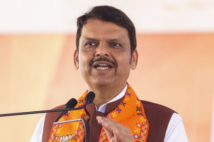 Fadnavis inaugurated Chapekar Museum, paid tribute to revolutionaries