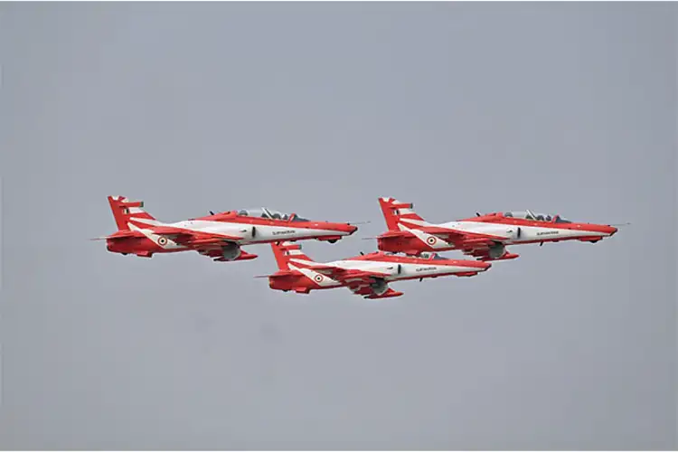 Indian Air Force team mesmerized with spectacular 'Air Show' in Ranchi