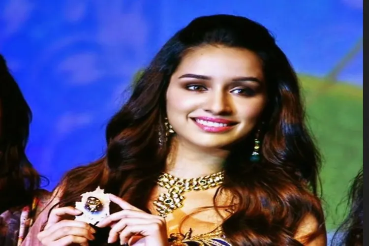 These Bollywood beauties have done wonders not only in acting but also in singing