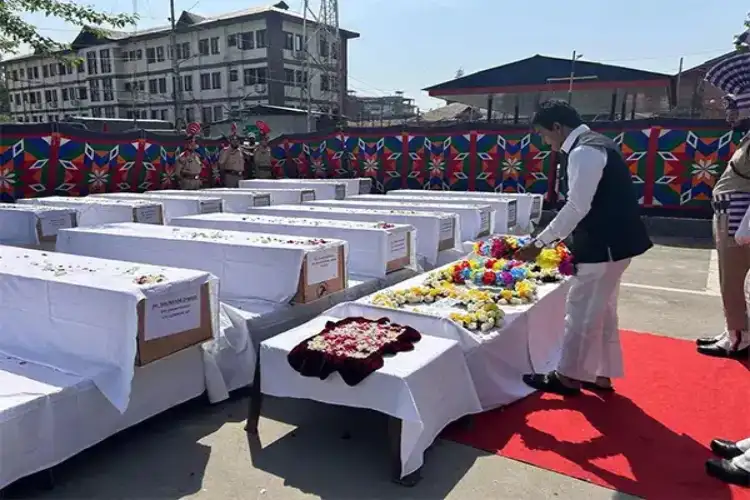 Pahalgam attack: J-K govt announces Rs 10L ex-gratia for each deceased's family; Rs 2L for seriously injured