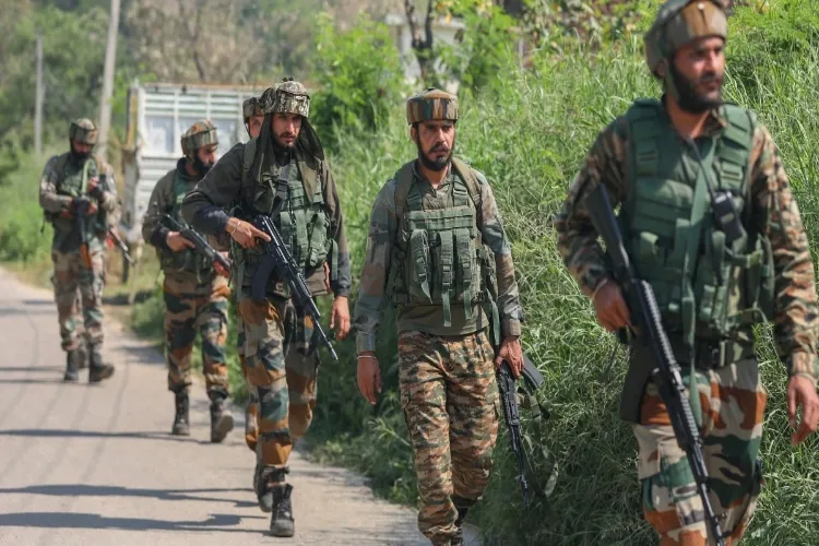 LOC पर पाकिस्तानी गोलीबारी, भारतीय सेना का मुंहतोड़ जवाब – बढ़ते तनाव के बीच सुरक्षा सतर्कता बढ़ी