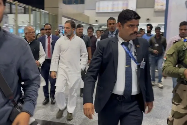 Rahul Gandhi reached to meet the injured people of Pahalgam attack, will also talk to Omar Abdullah