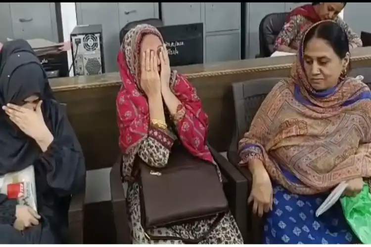 Uttar Pradesh: Four Pakistani women nationals in Bulandshahr sent back