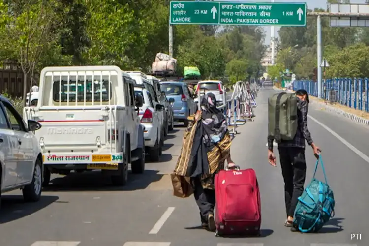 Mumbai police identifies 17 Pakistani nationals, issues exit permits