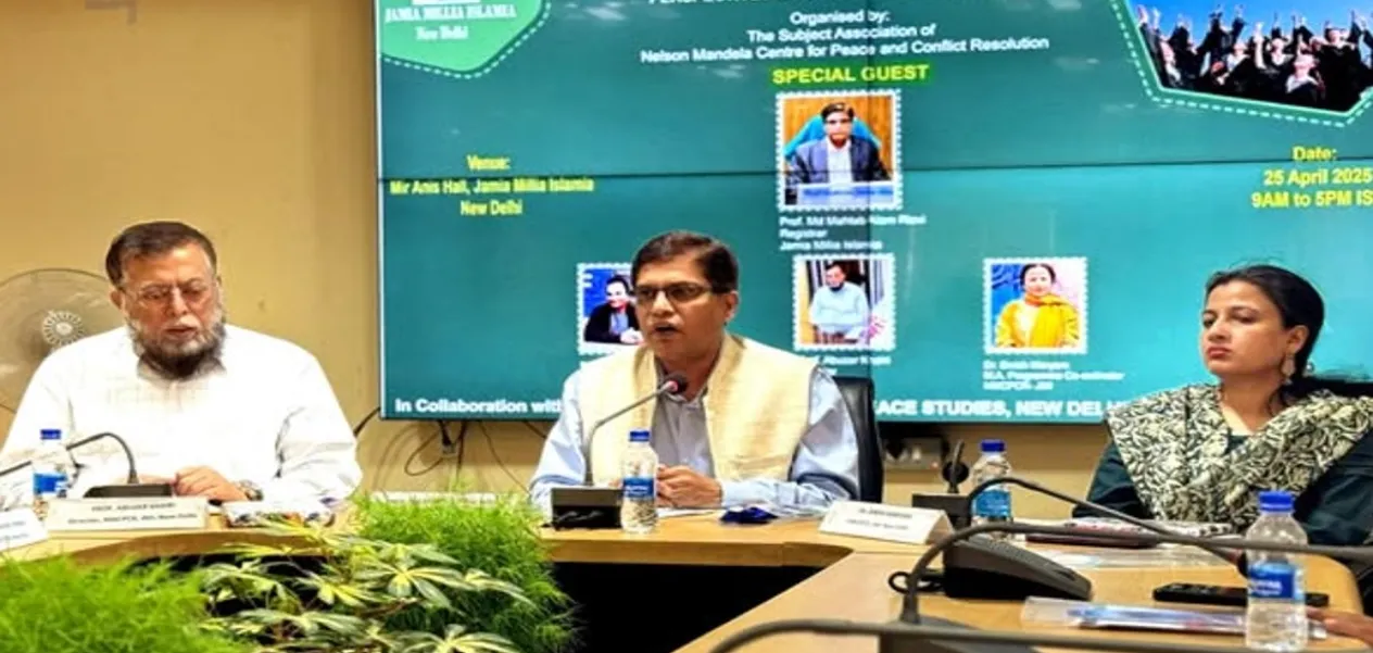 Academic discussion on geopolitics at Jamia Millia Islamia