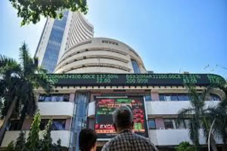 Sensex, Nifty rise in early trade