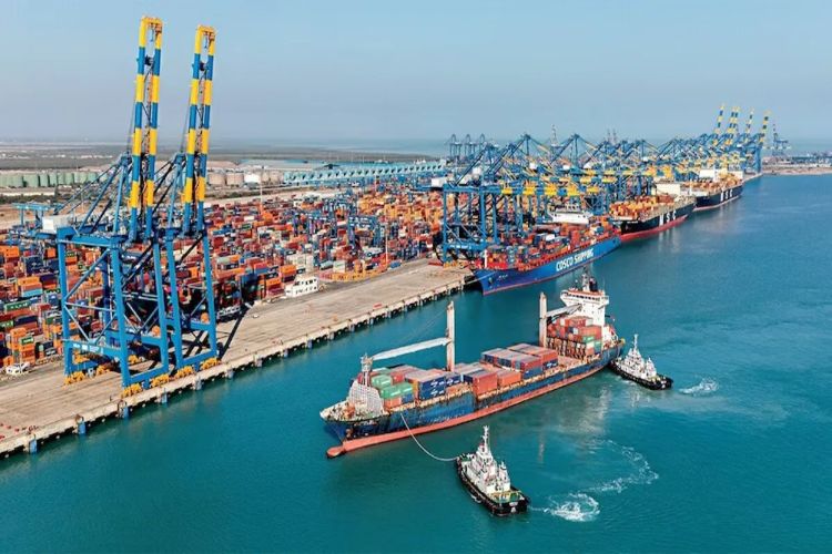 Pakistan got furious due to India's action, closed its ports for Indian ships