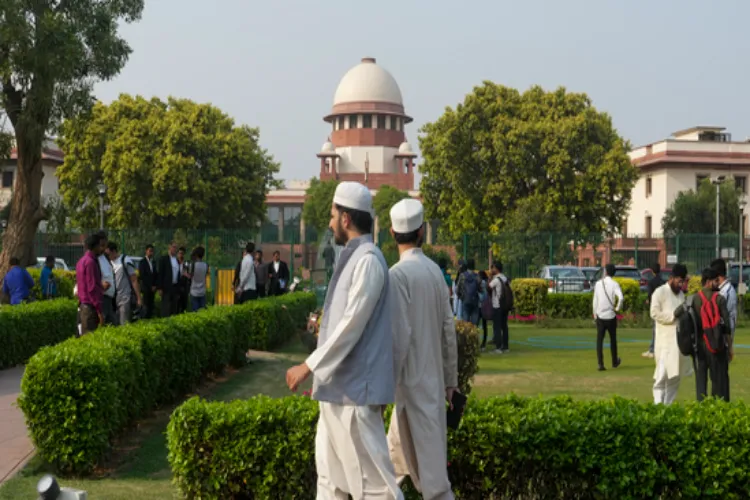 Hearing in SC on constitutional validity of Wakf Act, new turn expected amid controversies