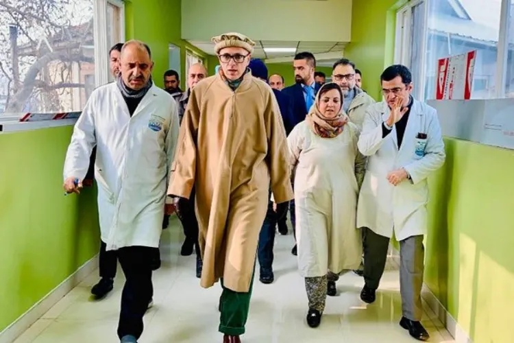 J-K: CM Omar Abdullah reaches Jammu hospital to meet people injured in Pakistan shelling