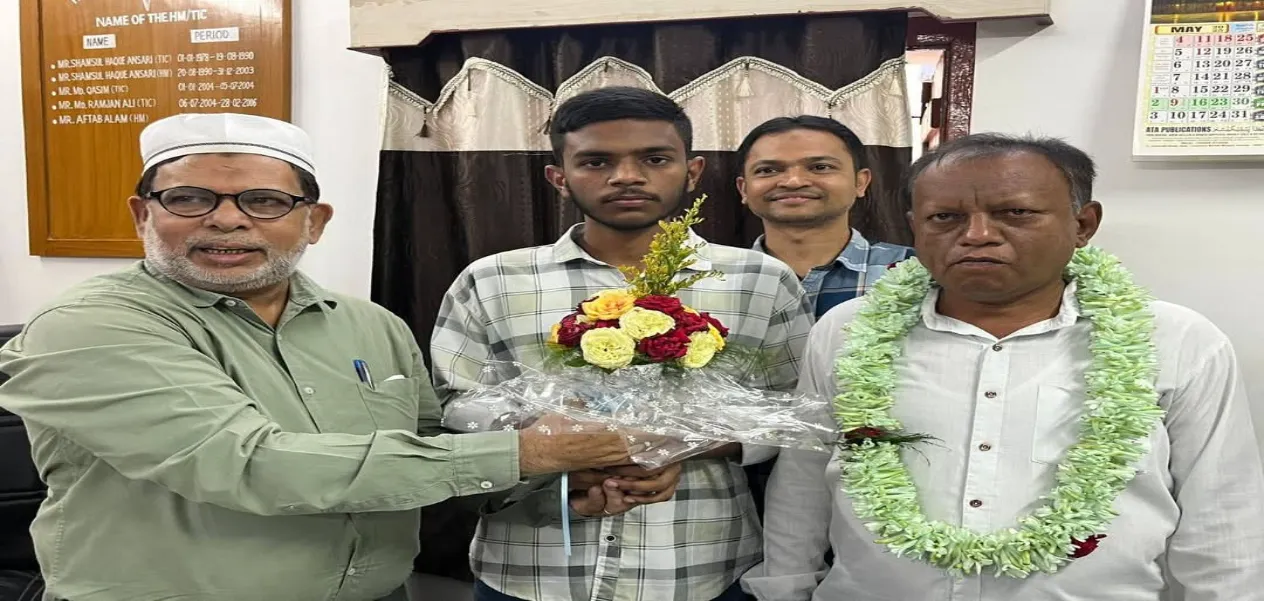 Sajid Hussain, son of a footpath clothes seller, wrote a success story, became West Bengal topper in Higher Secondary