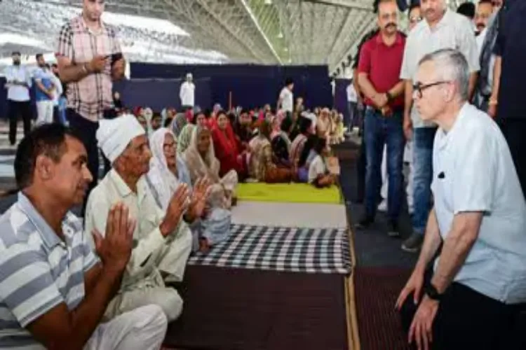 Omar Abdullah expressed grief over the death of the officer in Pakistani shelling, tension increased on the border
