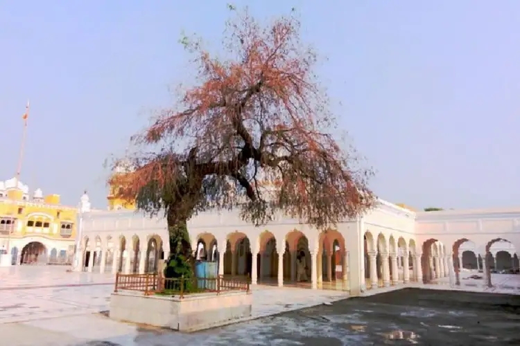 Govt debunks claims of India attacking Nankhana Sahib in Pakistan, other disinformation