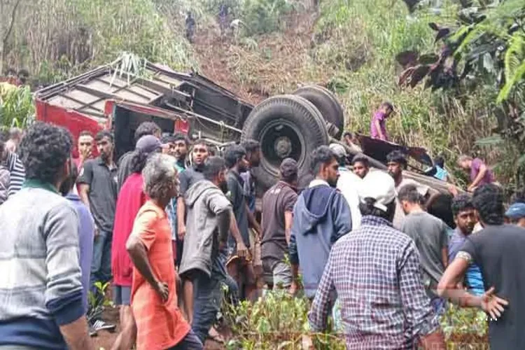 17 people died in bus accident in Sri Lanka