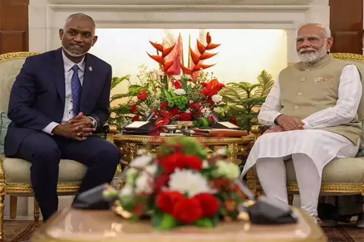 India extends financial support to Maldives via rollover of USD 50 million Treasury Bill