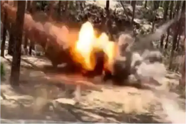 J-K: Security forces defuse projectile found in Rajouri