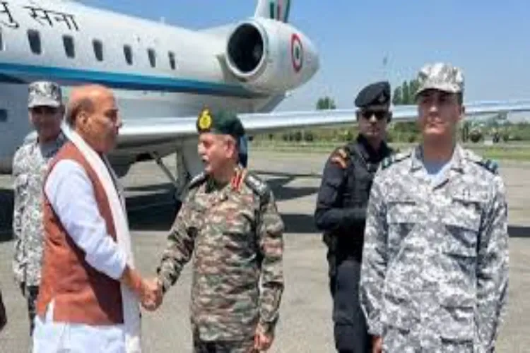 Defense Minister Rajnath Singh will visit Bhuj Air Force Station today, strong message after meeting soldiers in Srinagar